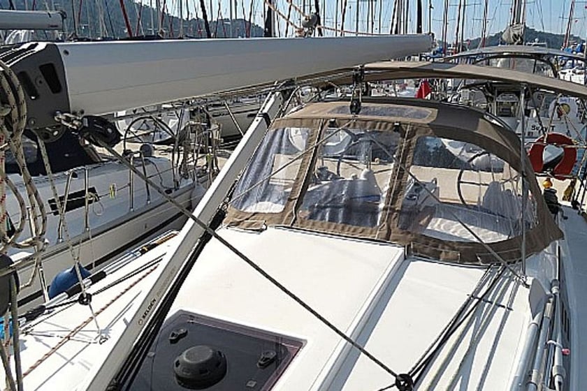 Gocek Sailboat 3 cabin 6 berths 6 guests 10.34 m Listing Number: #12750 3