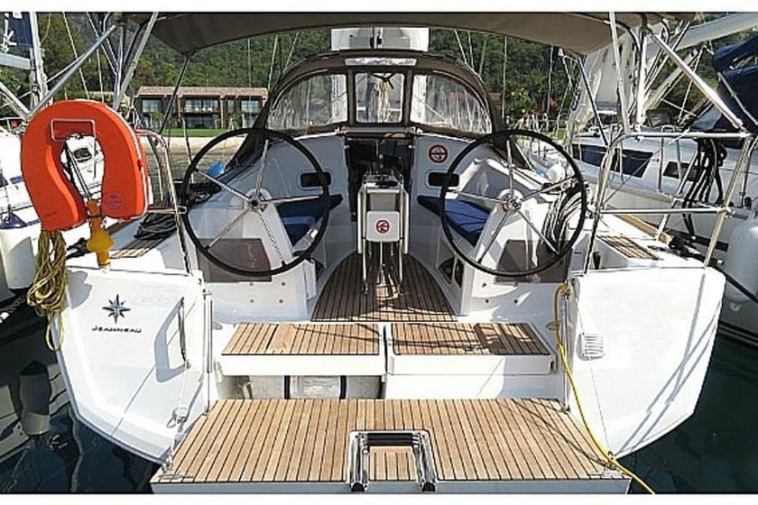 Gocek Sailboat 3 cabin 6 berths 6 guests 10.34 m Listing Number: #12750 2