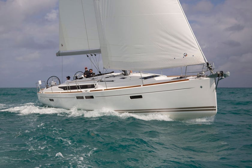 Gocek Sailboat 3 cabin 6 berths 6 guests 10.34 m Listing Number: #12750