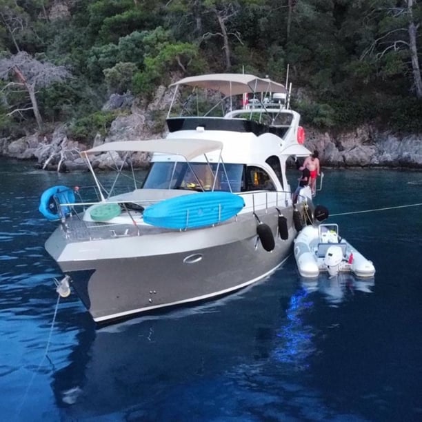 Fethiye Motor Yacht 2 cabin 4 berths 4 guests 15 m Listing Number: #12753 4