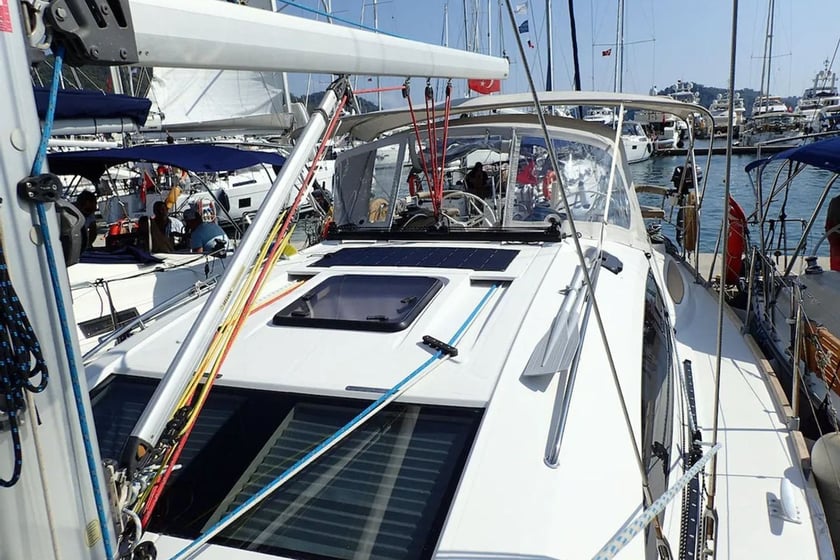 Göcek Yelkenli 4 kabin Konaklama 8 kişi Seyir 10 kişi 13.85 m İlan No: #12762 5