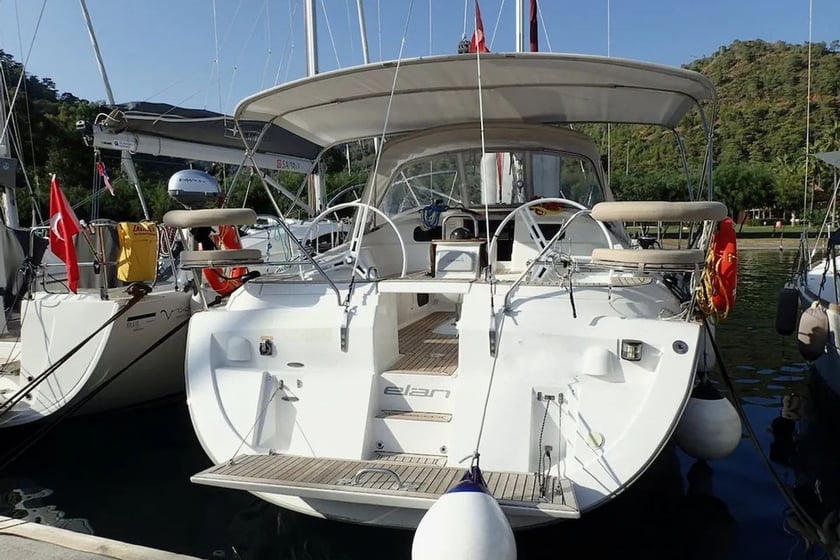 Göcek Yelkenli 4 kabin Konaklama 8 kişi Seyir 10 kişi 13.85 m İlan No: #12762 2