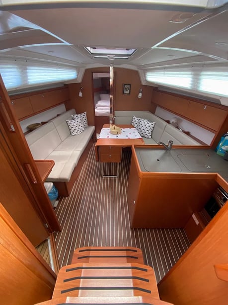 Fethiye Velero Cabina 2  4  literas 4  invitados 9.99 m Número de anuncio: #12767 5