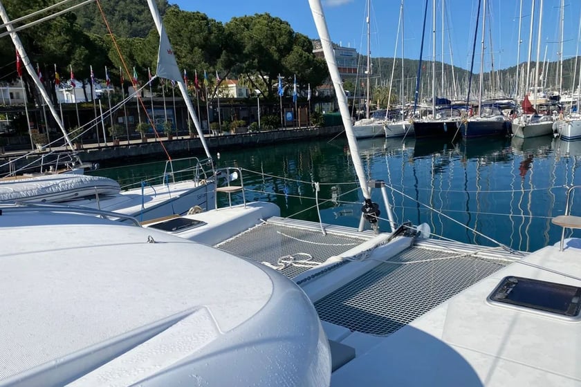 Fethiye Catamaran 6 cabin 10 berths 10 guests 11.74 m Listing Number: #12771 5