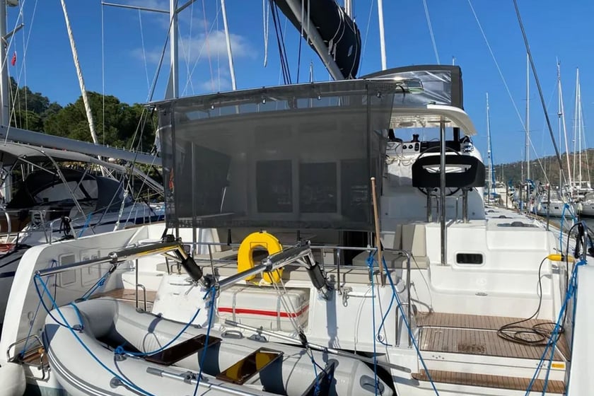 Fethiye Catamaran 6 cabin 10 berths 10 guests 11.74 m Listing Number: #12771 3