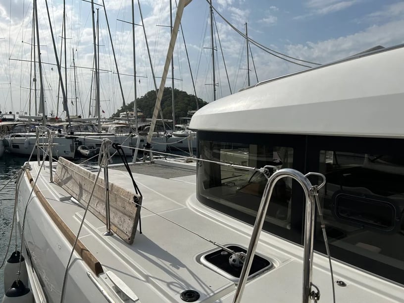 Gocek Catamaran 6 cabin 10 berths 10 guests 39 ft Listing Number: #12773 5