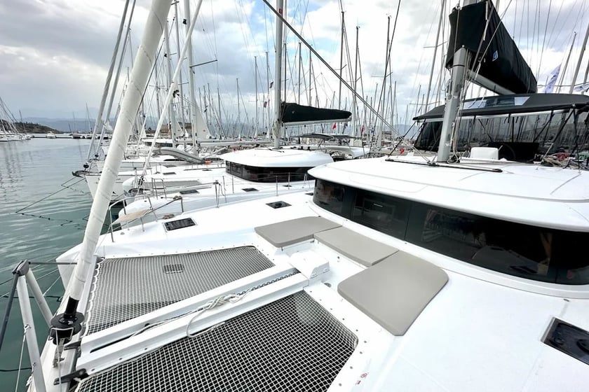 Fethiye Catamaran 5 cabin 9 berths 12 guests 13.99 m Listing Number: #12789 4