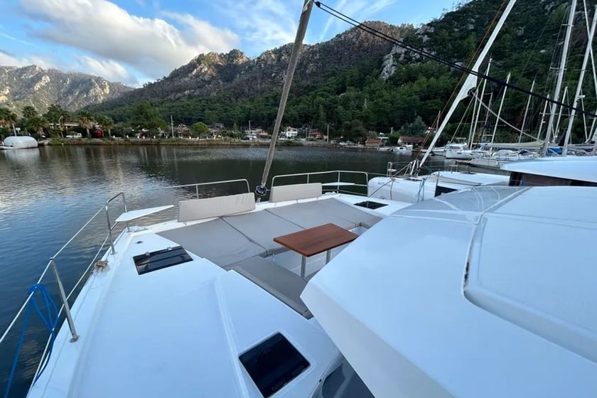 Orhaniye Catamaran Cabine 4  9  slaapplaatsen 9  gasten 12.85 m Lijstnummer: #12791 5