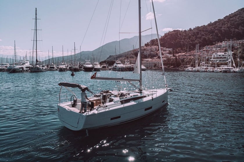 Fethiye Velero Cabina 3  6  literas 6  invitados 11.94 m Número de anuncio: #12797 4