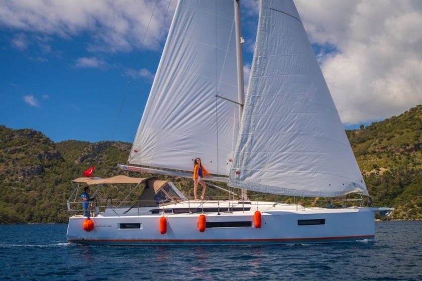 Kas Voilier Cabine 4  Couchettes 8  Invités 8  13.39 m Numéro de l'annonce: #12799 3