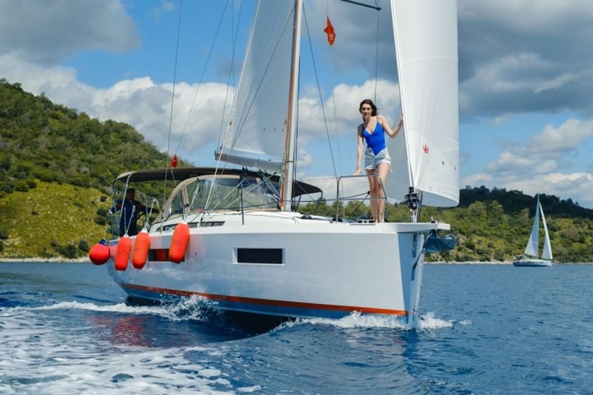 Kas Voilier Cabine 4  Couchettes 8  Invités 8  13.39 m Numéro de l'annonce: #12799