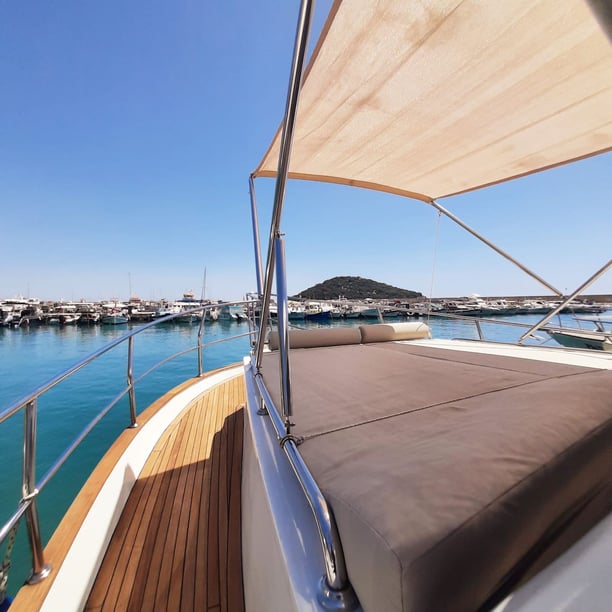 Antalya Motor Yacht   12 guests 11.9 m Listing Number: #12839 5