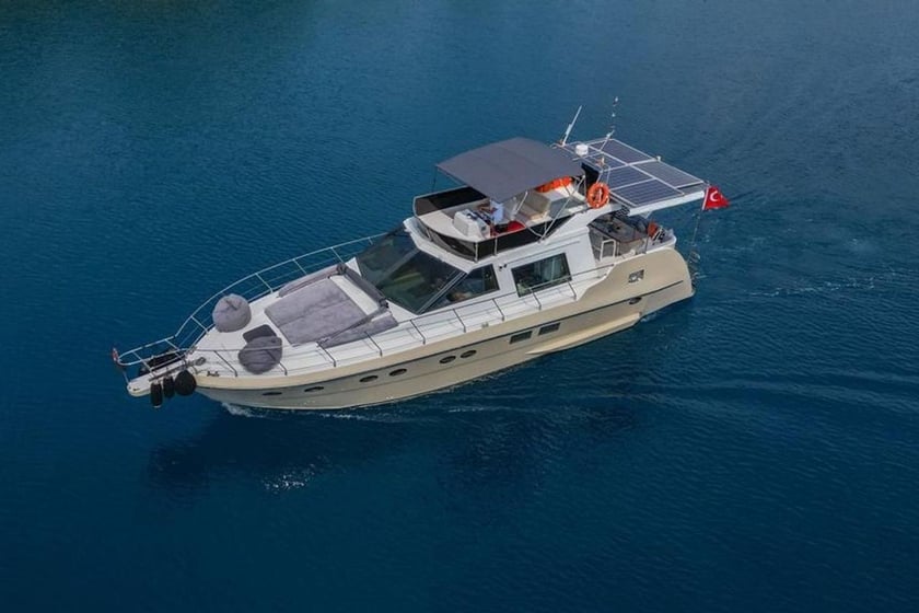 Göcek Motoryat 3 kabin Konaklama 6 kişi Seyir 6 kişi 14 m İlan No: #12857