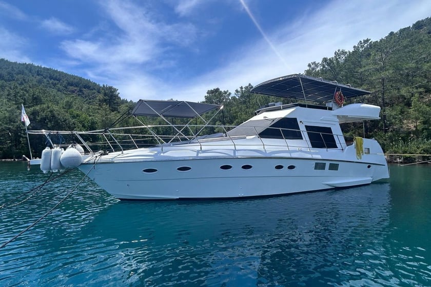 Göcek Yacht a motore cabina 3  cuccette 6  6  ospiti 14 m Numero dell'inserzione: #12857 2
