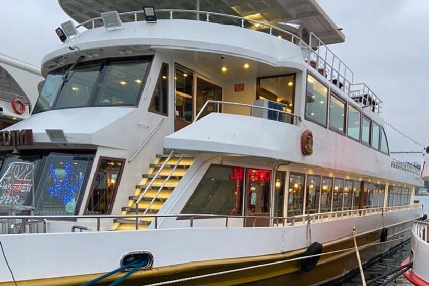 Arnavutkoy Yacht à moteur   Invités 300  42 m Numéro de l'annonce: #12860 3