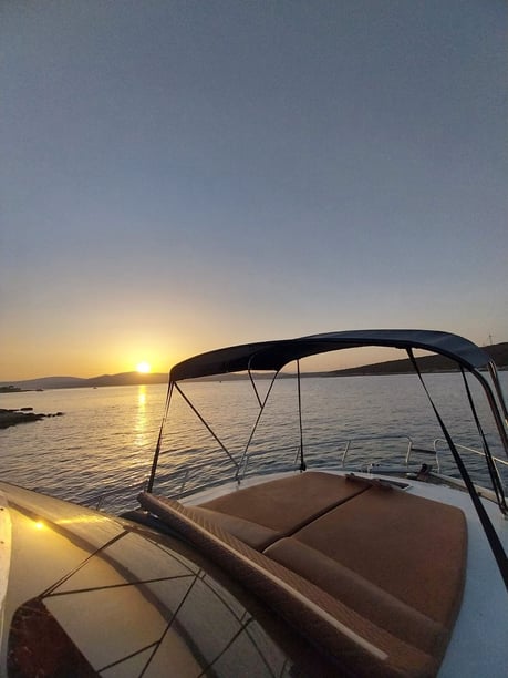 Izmir Yacht à moteur Cabine 6  Couchettes 6  Invités 8  12.5 m Numéro de l'annonce: #12872 5