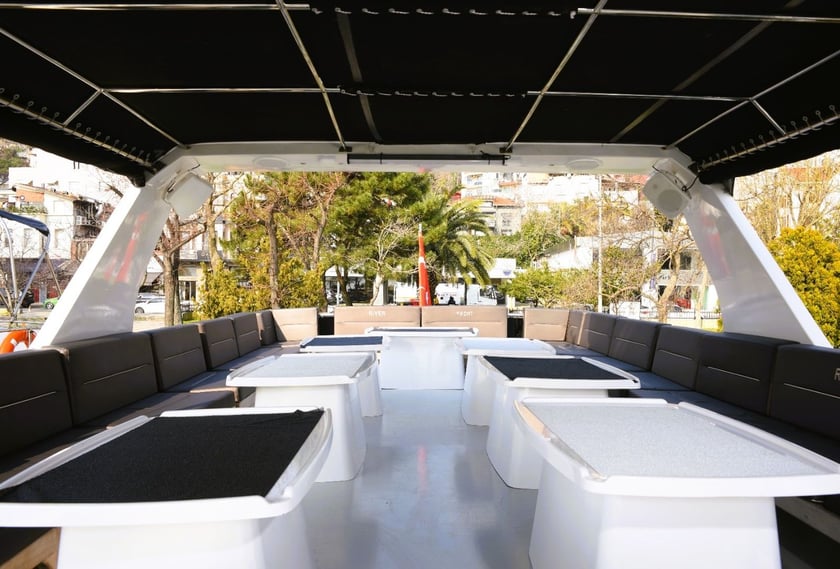 Kurucesme Yacht à moteur Cabine 5  Couchettes 10  Invités 25  24 m Numéro de l'annonce: #12873 5