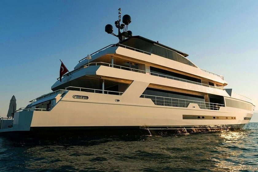 Gocek Motor Yacht 6 cabin 12 berths 12 guests 46 m Listing Number: #12881 3