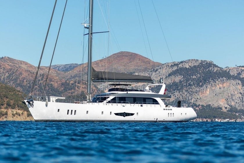 Gocek Gulet 5 cabin 10 berths 10 guests 42 m Listing Number: #12882 3