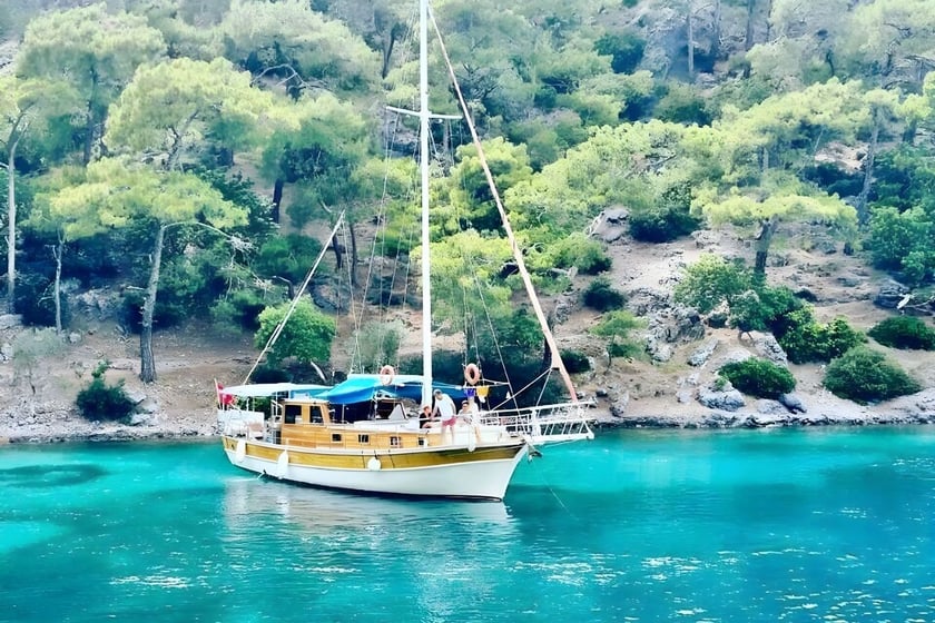 Gocek Gulet 2 cabin 4 berths 12 guests 15 m Listing Number: #12901
