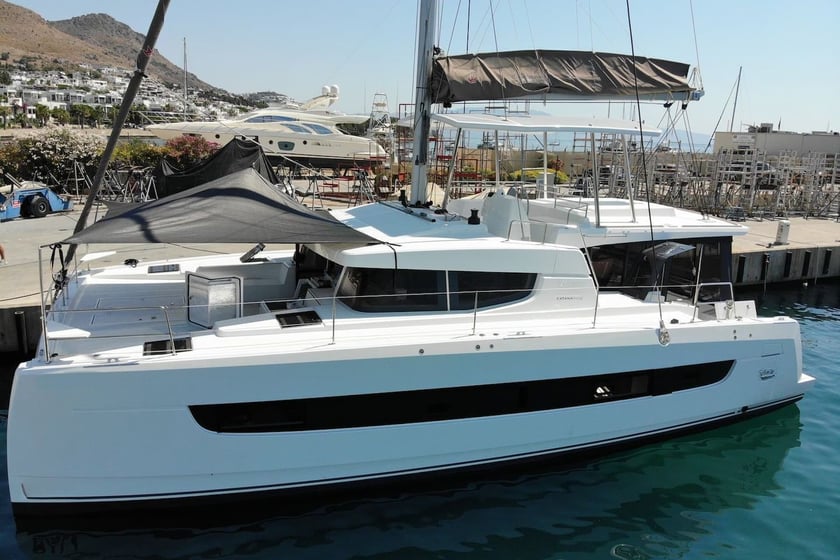 Bodrum Catamaran 6 cabin 12 berths 11 guests 14.28 m Listing Number: #12912