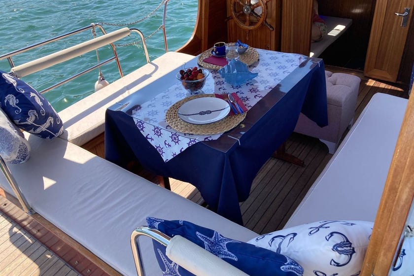 İzmir Yate a motor   8  invitados 10 m Número de anuncio: #12926 5