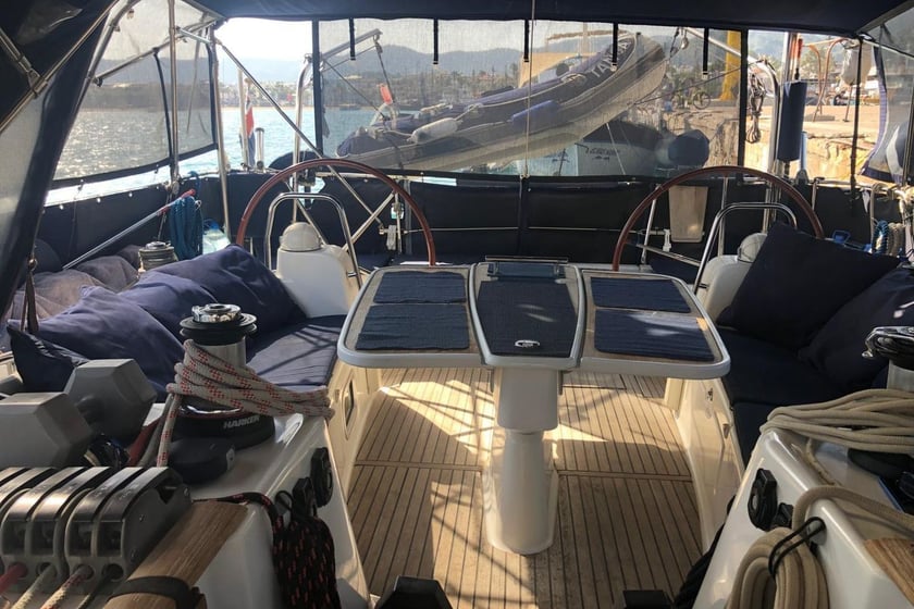 Marmaris Yelkenli 1 kabin Konaklama 2 kişi Seyir 2 kişi 14 m İlan No: #12941 4