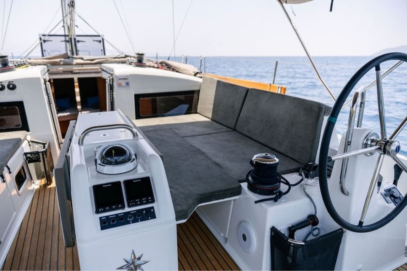 Göcek Barca a vela cabina 4  cuccette 8  8  ospiti 13.39 m Numero dell'inserzione: #12955 5