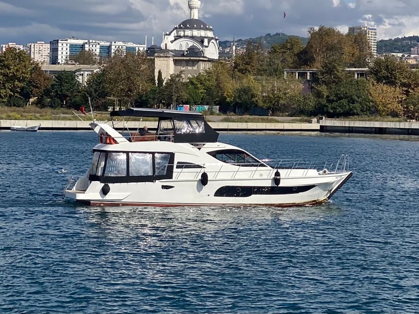 Kadikoy Yacht a motore   16  ospiti 15 m Numero dell'inserzione: #12965