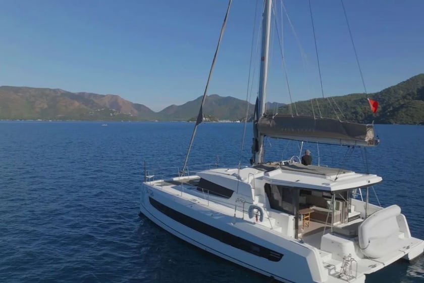 Marmaris Katamaran 4 kabin Konaklama 8 kişi Seyir 8 kişi 12.05 m İlan No: #12981 2