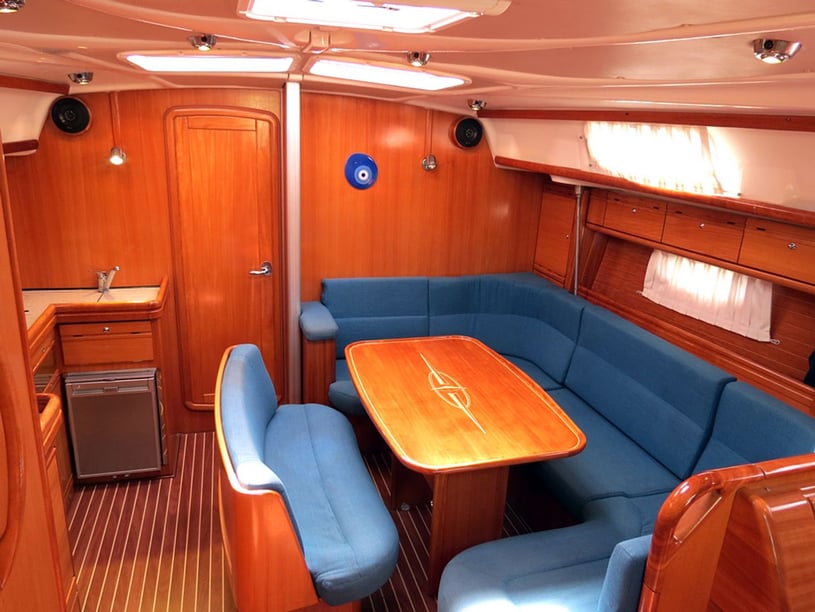 Sami Zeilboot Cabine 3  6  slaapplaatsen 6  gasten 12.99 m Lijstnummer: #13009 5