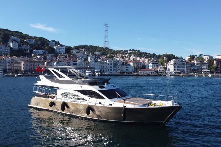 Bebek Motoryat   Seyir 30 kişi 19 m İlan No: #13050