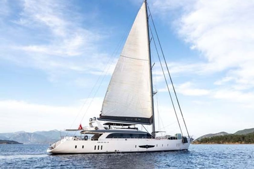 Gocek Gulet 5 cabin 10 berths 10 guests 39 m Listing Number: #13052 4