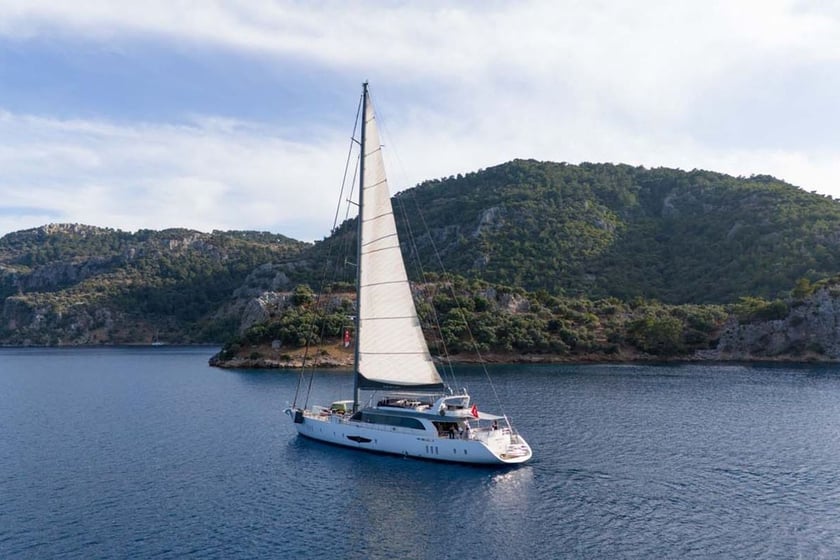 Gocek Gulet 5 cabin 10 berths 10 guests 39 m Listing Number: #13052 3