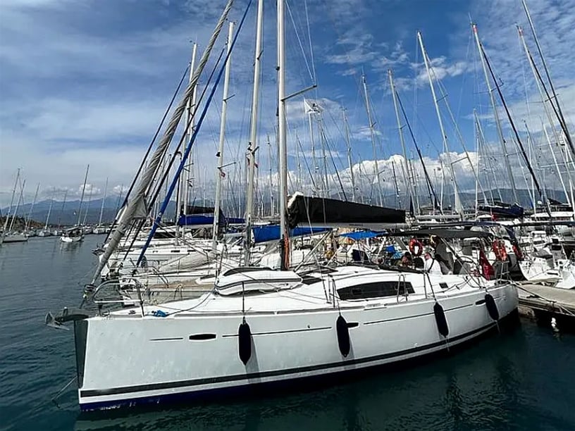 Fethiye Sailboat 4 cabin 8 berths 8 guests 13.11 m Listing Number: #13081 2