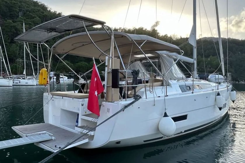 Orhaniye Sailboat 3 cabin 6 berths 6 guests 11.93 m Listing Number: #13113