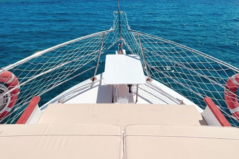 Datca Gulet   4 guests 8.5 m Listing Number: #13117 2