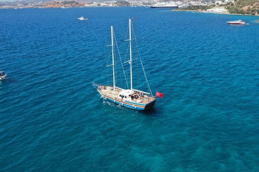 Bodrum Gulet 4 cabin 8 berths 8 guests 26 m Listing Number: #13120