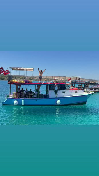 Izmir Gulet  Couchettes 4  Invités 12  13 m Numéro de l'annonce: #13137 2