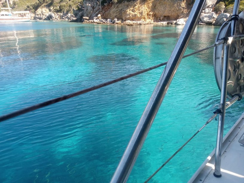 Izmir Segelboot 3 Kabine 6 Liegeplätze 6 Gäste 13 m Nummer des Inserats: #13174 5