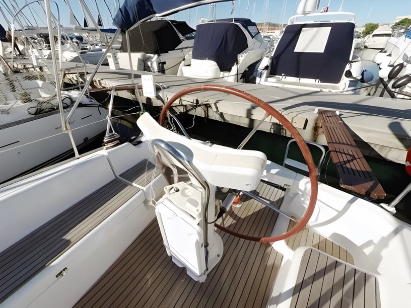 Asesinar Sailboat 2 cabin 6 berths 6 guests 9.6 m Listing Number: #1318 5