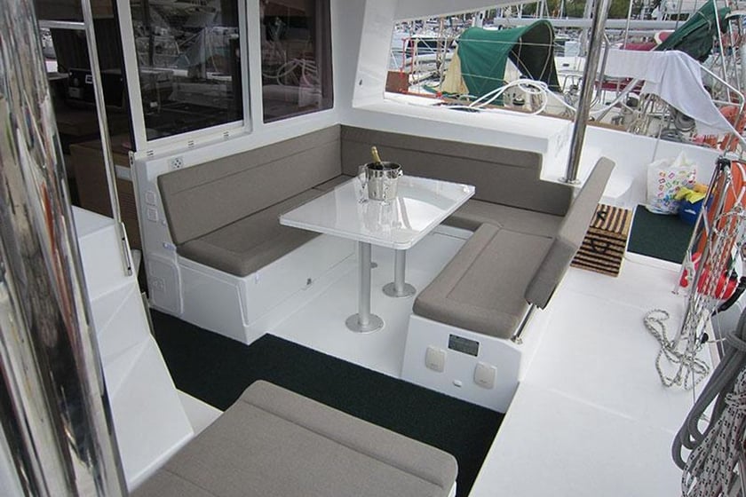 Bodrum Katamaran 4 Kabine 8 Liegeplätze 8 Gäste 11.97 m Nummer des Inserats: #13180 5