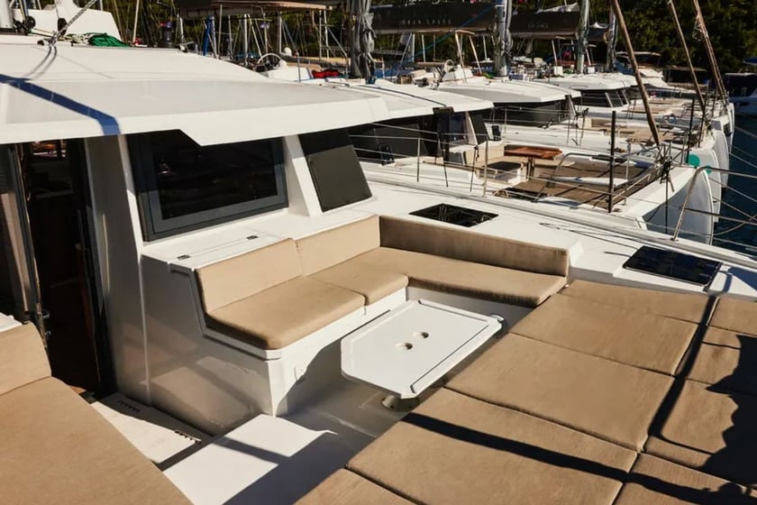 Marmaris Katamaran 5 kabin Konaklama 9 kişi Seyir 9 kişi 14.28 m İlan No: #13245 3