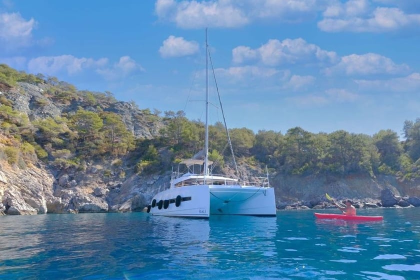 Fethiye Catamaran Cabine 4  Couchettes 8  Invités 8  12.75 m Numéro de l'annonce: #13248
