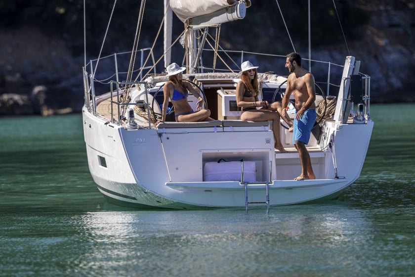 Marmaris Yelkenli 3 kabin Konaklama 6 kişi Seyir 6 kişi 11.93 m İlan No: #13260 2