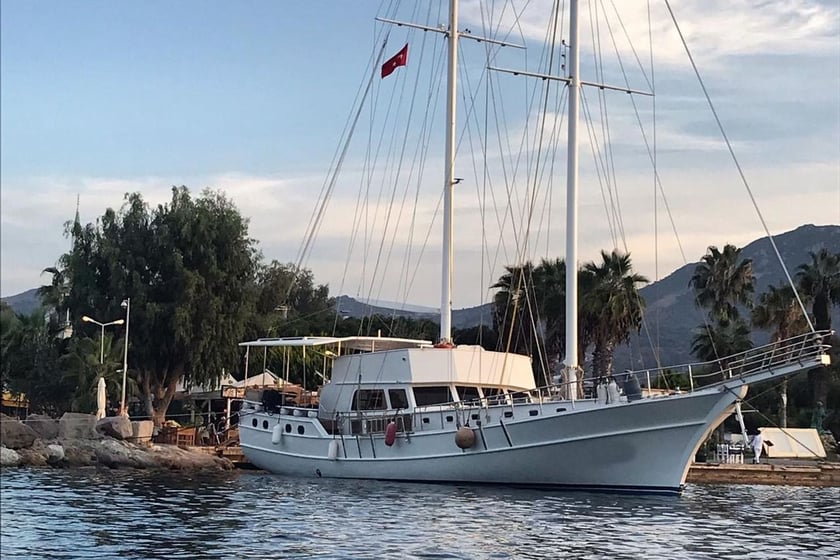 Bodrum Goleta Cabina 5  10  literas 10  invitados 27 m Número de anuncio: #13277 4