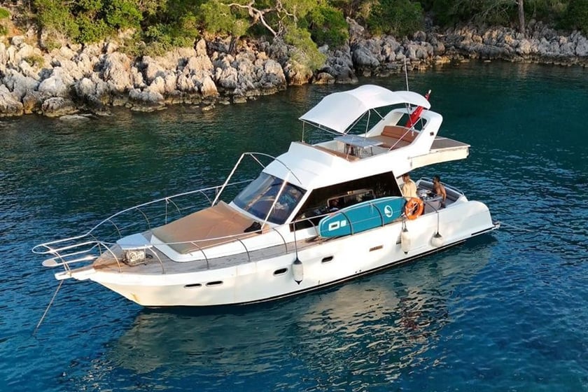 Fethiye Yate a motor   12  invitados 13.7 m Número de anuncio: #13310 5