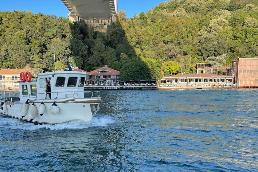 Arnavutkoy Motor Yacht   12 guests 12 m Listing Number: #13314 2