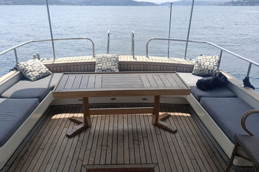Arnavutkoy Motor Yacht   12 guests 12 m Listing Number: #13314 4