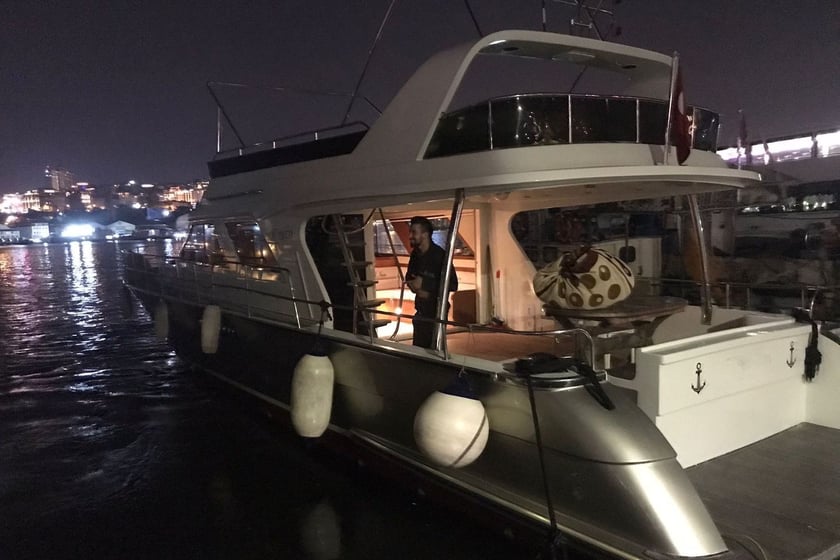 Unkapanı Motoryat   Seyir 12 kişi 17.5 m İlan No: #13318 2